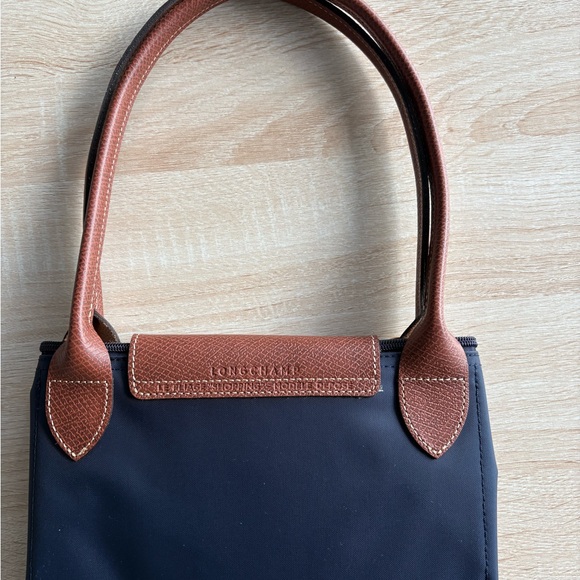 BRAND NEW Longchamp le Pilage Medium Navy Shoulder Bag - Picture 2 of 3